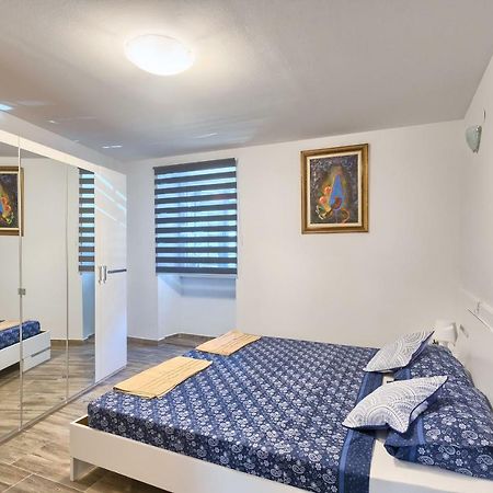 Old Town Apartments In City Center PUY 외부 사진