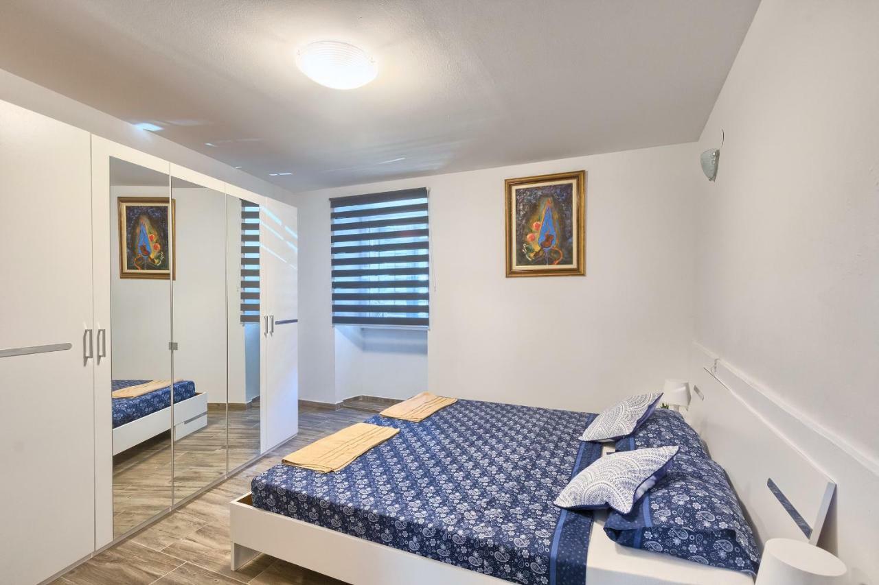 Old Town Apartments In City Center PUY 외부 사진