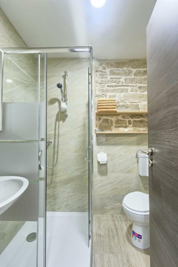 Old Town Apartments In City Center PUY 외부 사진