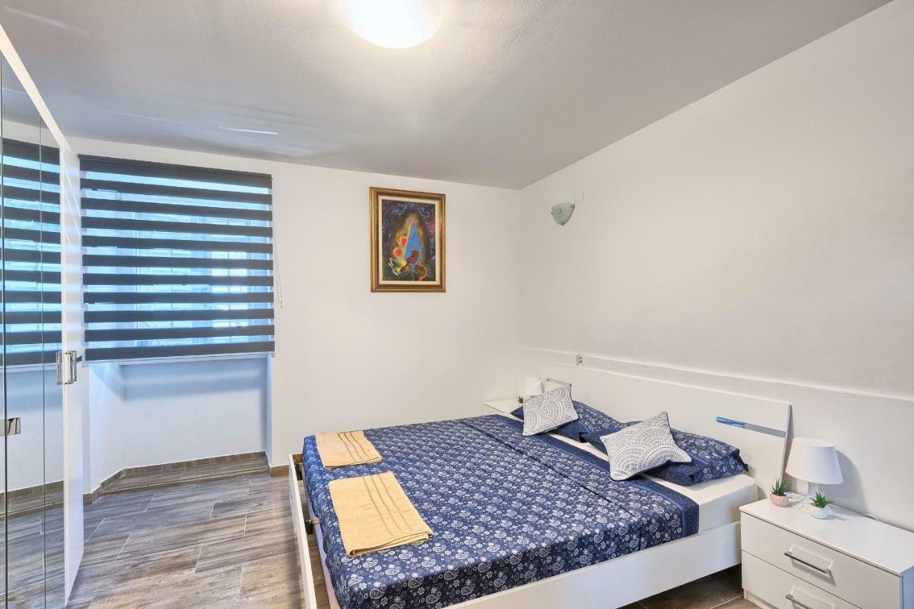 Old Town Apartments In City Center PUY 외부 사진