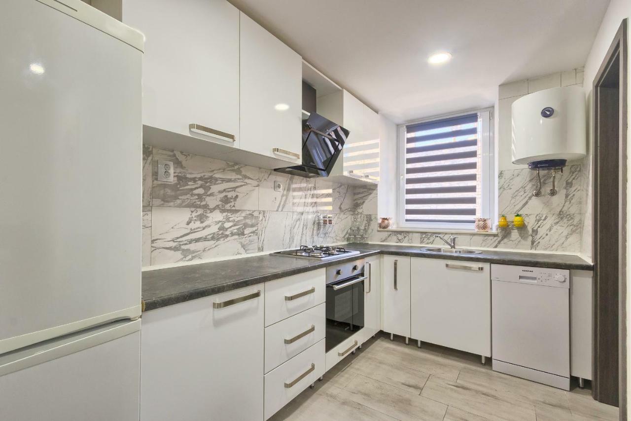 Old Town Apartments In City Center PUY 외부 사진